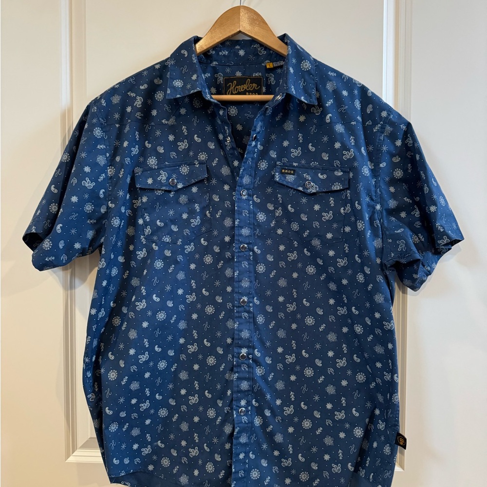 Howler Brothers H Bar B Snapshirt. Blue. Short Sleeve.
